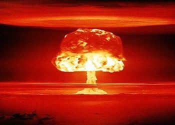 Mushroom cloud Nuclear explosion Nuclear war