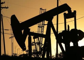 Fossil fuel giants profiteering from war