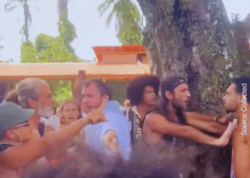 Israeli tourists booted off Brazil beach