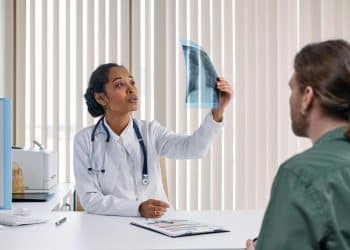 CT and MRI Second Opinion: Why Fast Radiology Reports Matter in Colorectal Cancer Diagnosis