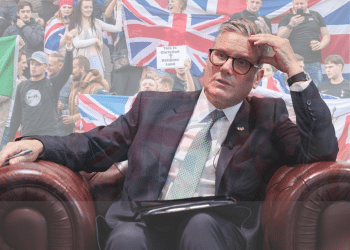 Starmer banns far-right figures from UK in latest political stunt
