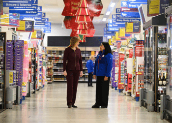 Exchequer Rachel Reeves peaks with Tesco manager