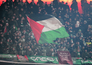 Celtic fans stand with Palestine