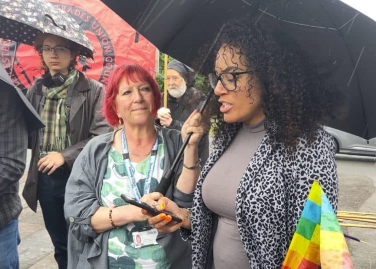 UNISON general secretary Andrea Egan (l) and NEU national exec member Louise Lewis (r) at Ash Field Academy strike