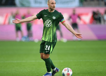 WOLFSBURG, GERMANY - APRIL 25: Christian Eriksen of VfL Wolfsburg in action during the Bundesliga match between VfL Wolfsburg and Borussia Mönchengladbach at Volkswagen Arena on April 25, 2026 in Wolfsburg, Germany. (Photo by Stuart Franklin/Getty Images)