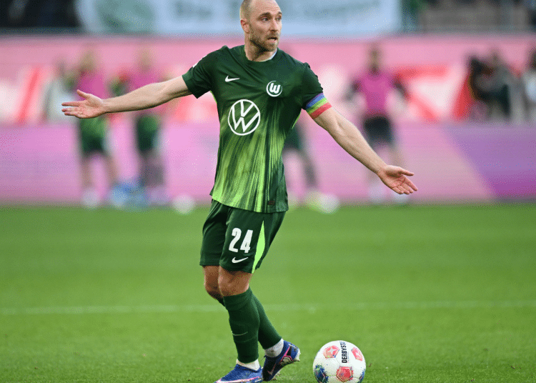 WOLFSBURG, GERMANY - APRIL 25: Christian Eriksen of VfL Wolfsburg in action during the Bundesliga match between VfL Wolfsburg and Borussia Mönchengladbach at Volkswagen Arena on April 25, 2026 in Wolfsburg, Germany. (Photo by Stuart Franklin/Getty Images)