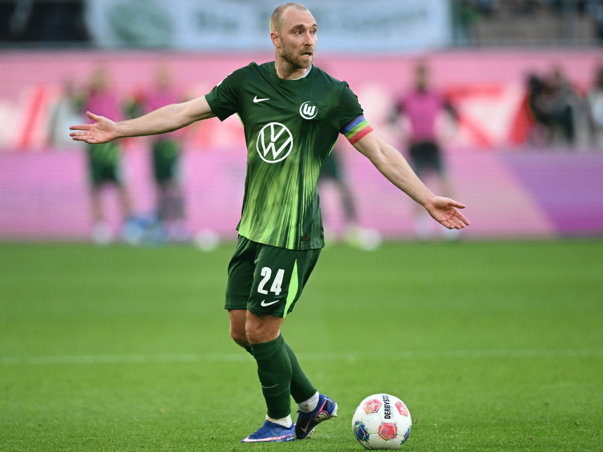 WOLFSBURG, GERMANY - APRIL 25: Christian Eriksen of VfL Wolfsburg in action during the Bundesliga match between VfL Wolfsburg and Borussia Mönchengladbach at Volkswagen Arena on April 25, 2026 in Wolfsburg, Germany. (Photo by Stuart Franklin/Getty Images)