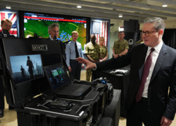 Keir Starmer tours Palantir headquarters