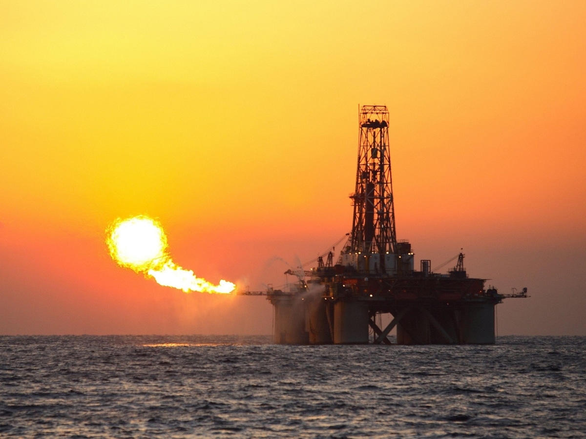 Oil rig flaring Make Polluters Pay