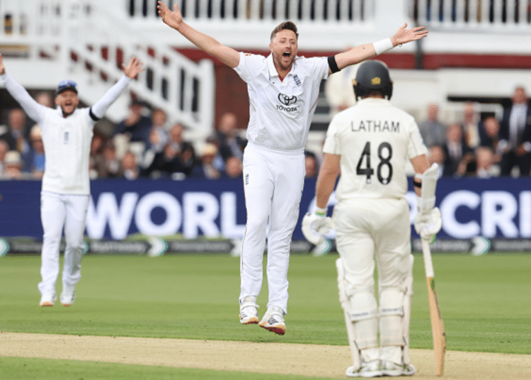 Robinson on fire for England against New Zealand at Lord's