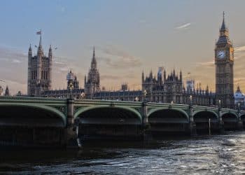 As Black Market Gambling Grows the UK Looks to Cooperate with Irish Regulators