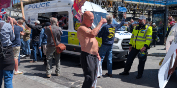 protest, police presence, Manchester