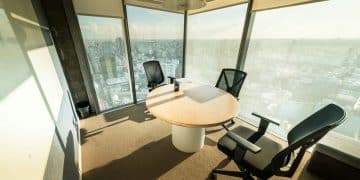What Roller Blinds Are Suitable for Commercial Spaces?