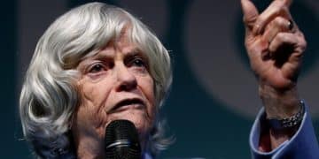 Ann Widdecombe