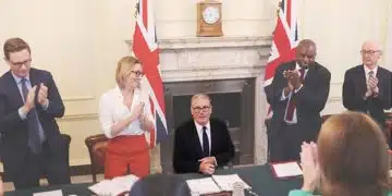 Labour Keir Starmer being applauded by his cabinet
