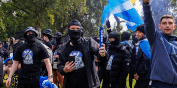 Reform wants to “debate” Nazi label