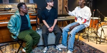 Espoir, Kensaye and Wan, artists of the (No More) Radio Silence Collective.